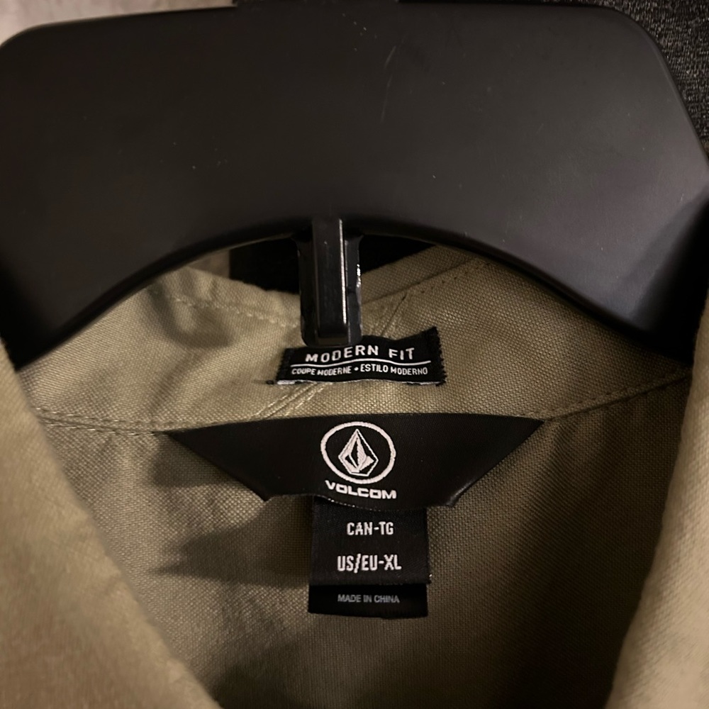 Volcom Modern Fit Long Sleeve Button Up - image 2